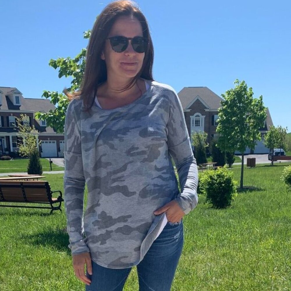 Long sleeve camo soft shirt. Six/Fifty brand. Sz XS